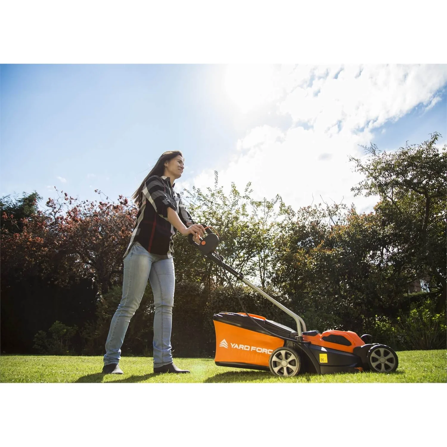 Yard Force 40V Cordless Lawn Mower - 32cm 3 Yard Force 40V Cordless Lawn Mower - 32cm - Image 3